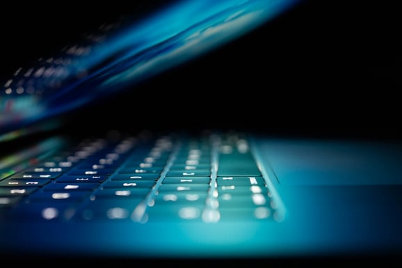 From Complexity to Clarity: Empowering Decision Makers and Teams Through Simplified Cybersecurity Communication