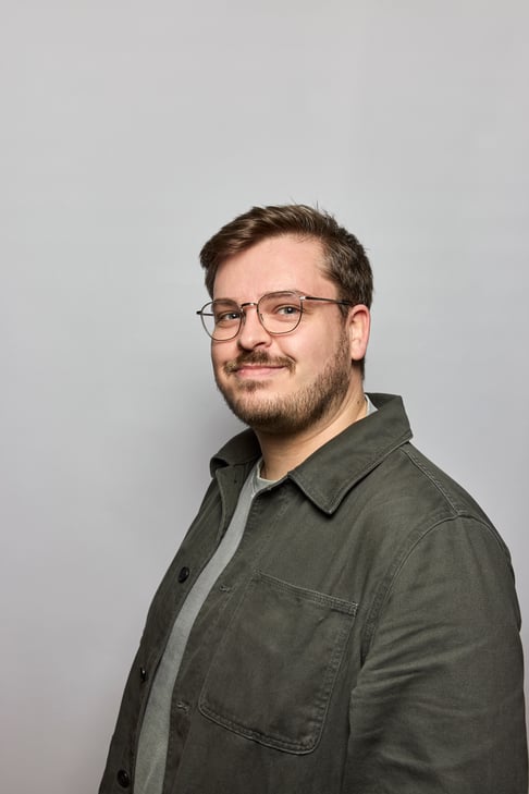 thomas-cox-headshot